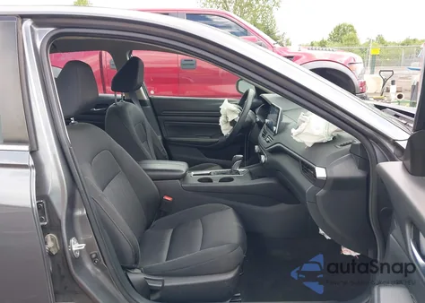 2019 Nissan Altima 2.5 S из США, поврежденный, VIN 1N4BL4BV1KC111566